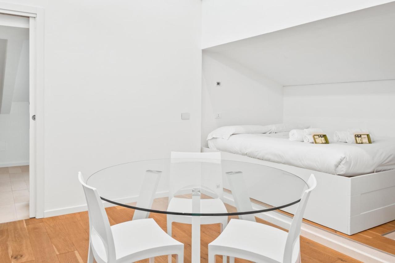 Via Corfu Cozy Nest Apartment เวโรนา ภายนอก รูปภาพ